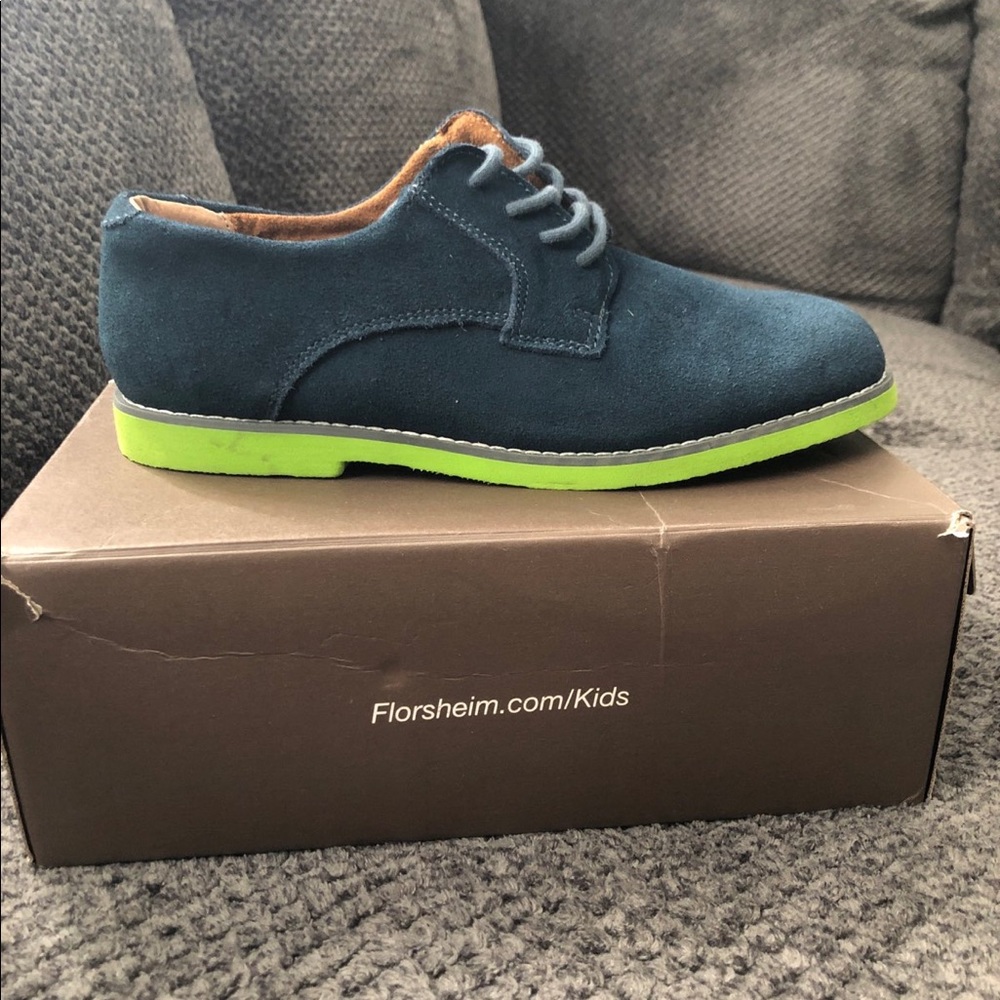 Florsheim Dress shoes size 6